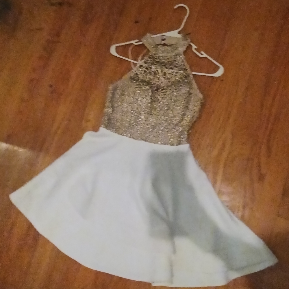 Cute 3/4 dress super cute